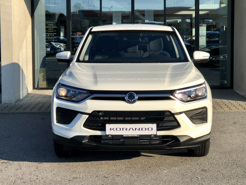 KGM Korando C313 MY24 CLUB SUV 1.5 e-XGi 006