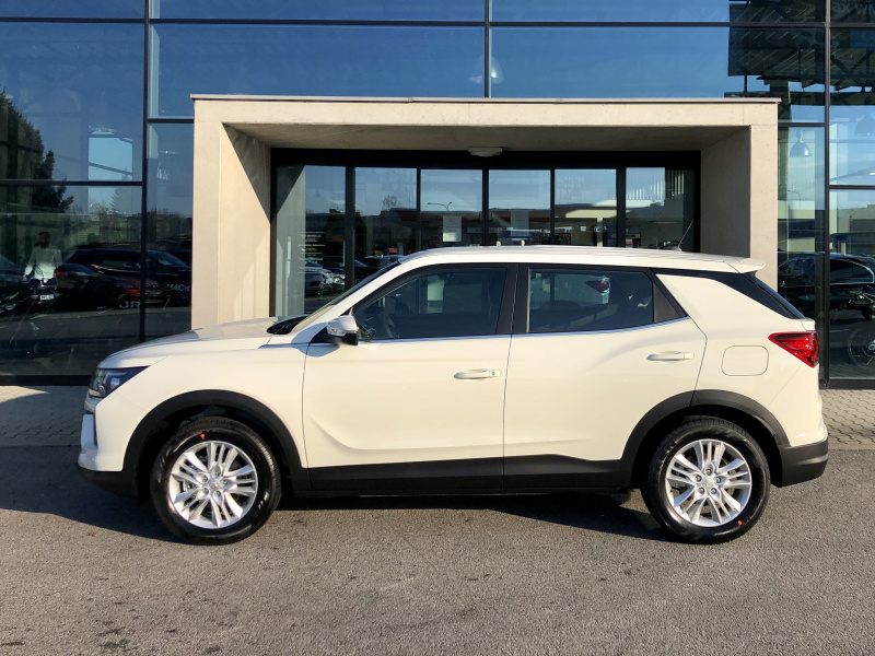 KGM Korando C313 MY24 CLUB SUV 1.5 e-XGi 006