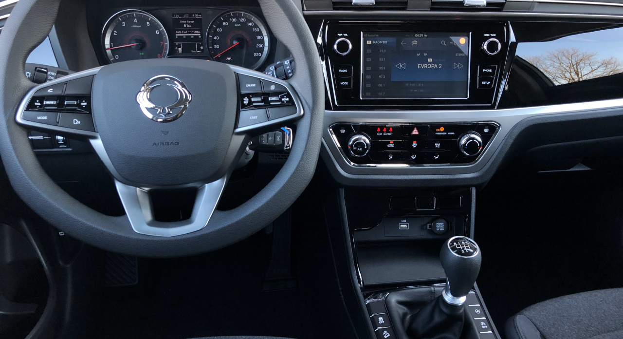 KGM Korando C313 MY24 CLUB SUV 1.5 e-XGi 006