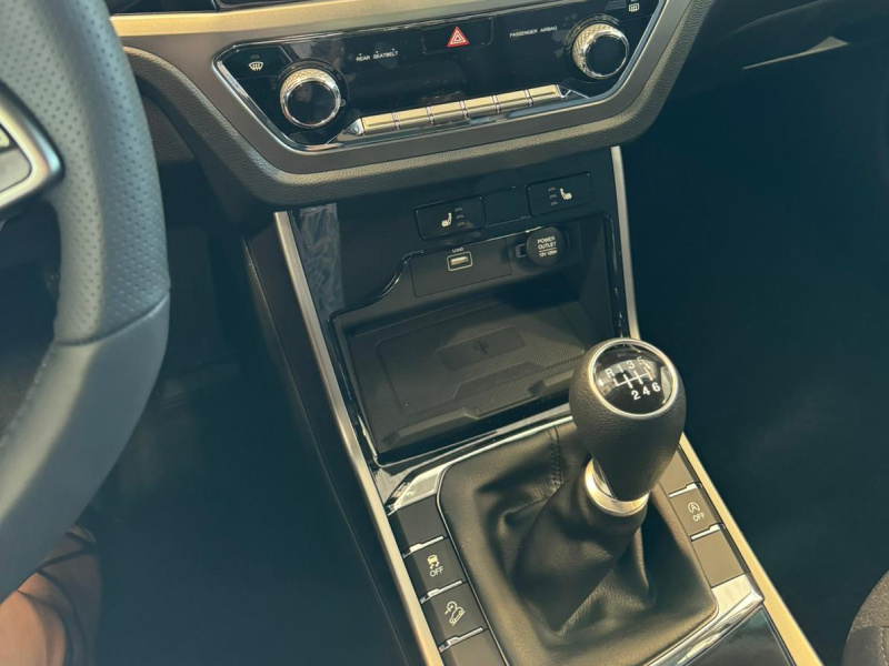 KGM Korando C313 MY24 STYLE+ SUV 1.5 e-XGi - 63774