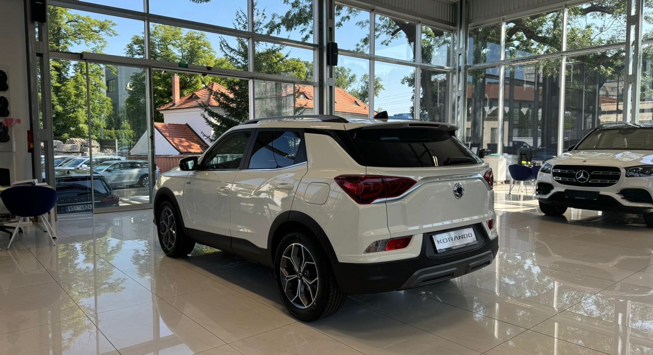 KGM Korando C313 MY24 STYLE+ SUV 1.5 e-XGi - 63774