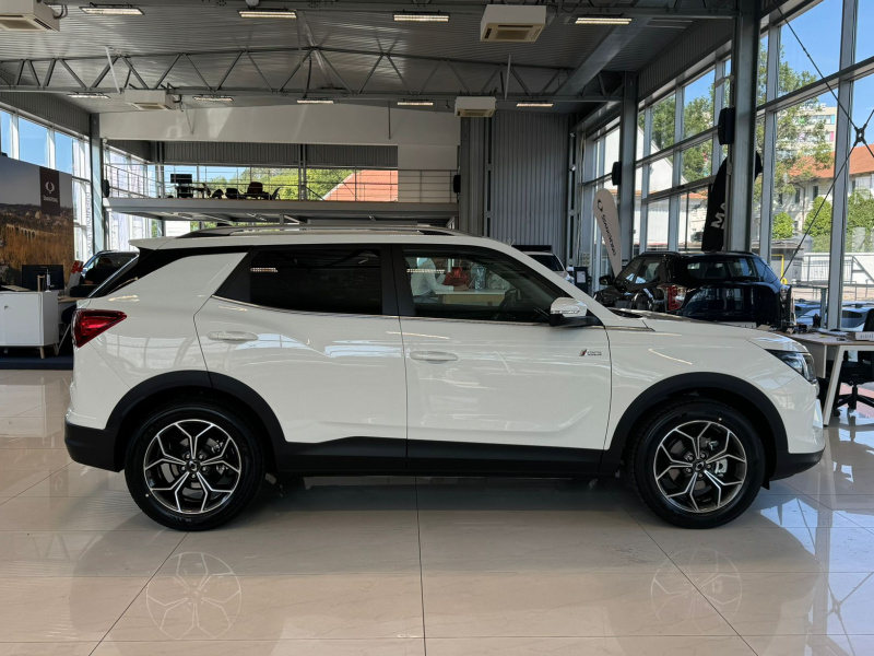 KGM Korando C313 MY24 STYLE+ SUV 1.5 e-XGi - 63774