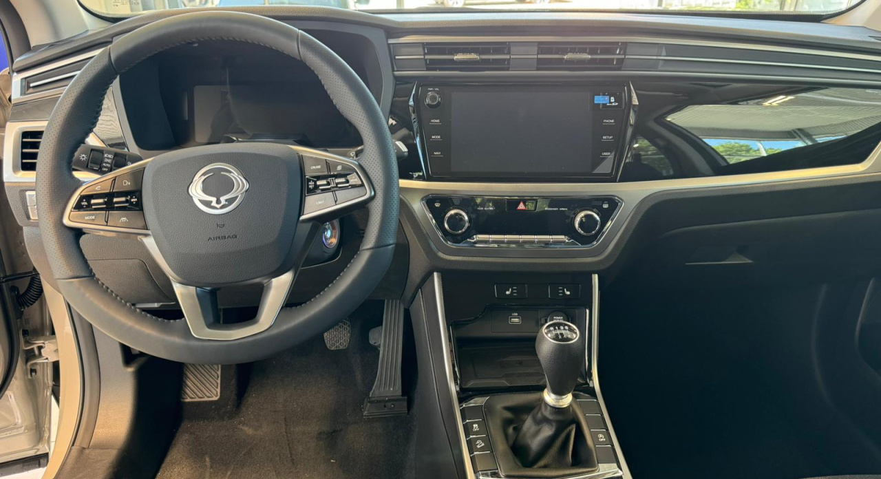 KGM Korando C313 MY24 STYLE+ SUV 1.5 e-XGi - 63773