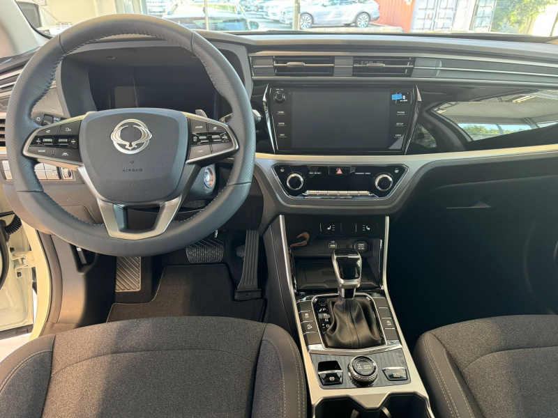 KGM Korando C313 MY24 STYLE+ SUV 1.5 e-XGi - 62748