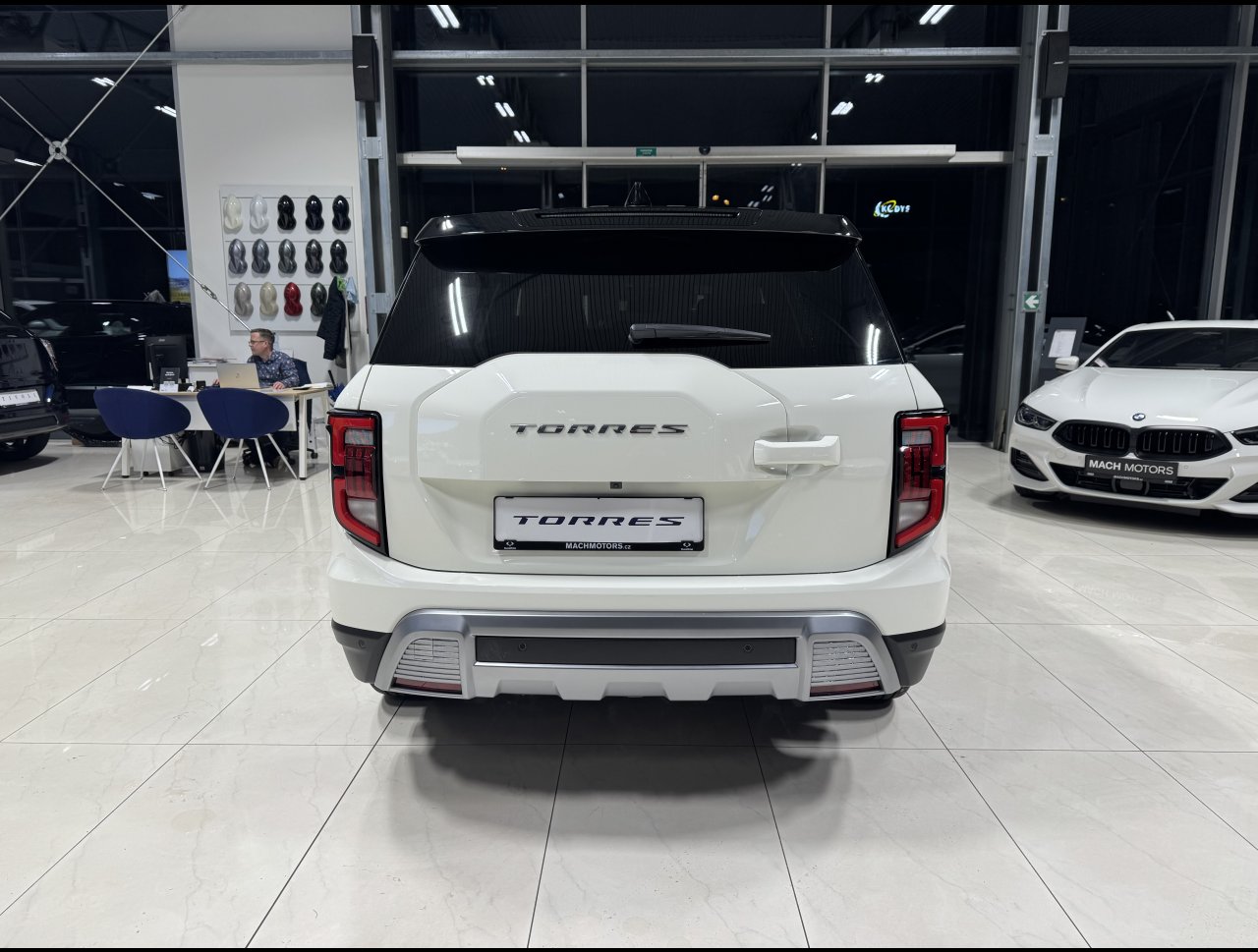 KGM Torres MY24 CLUB SUV 1.5 e-XGi 64526