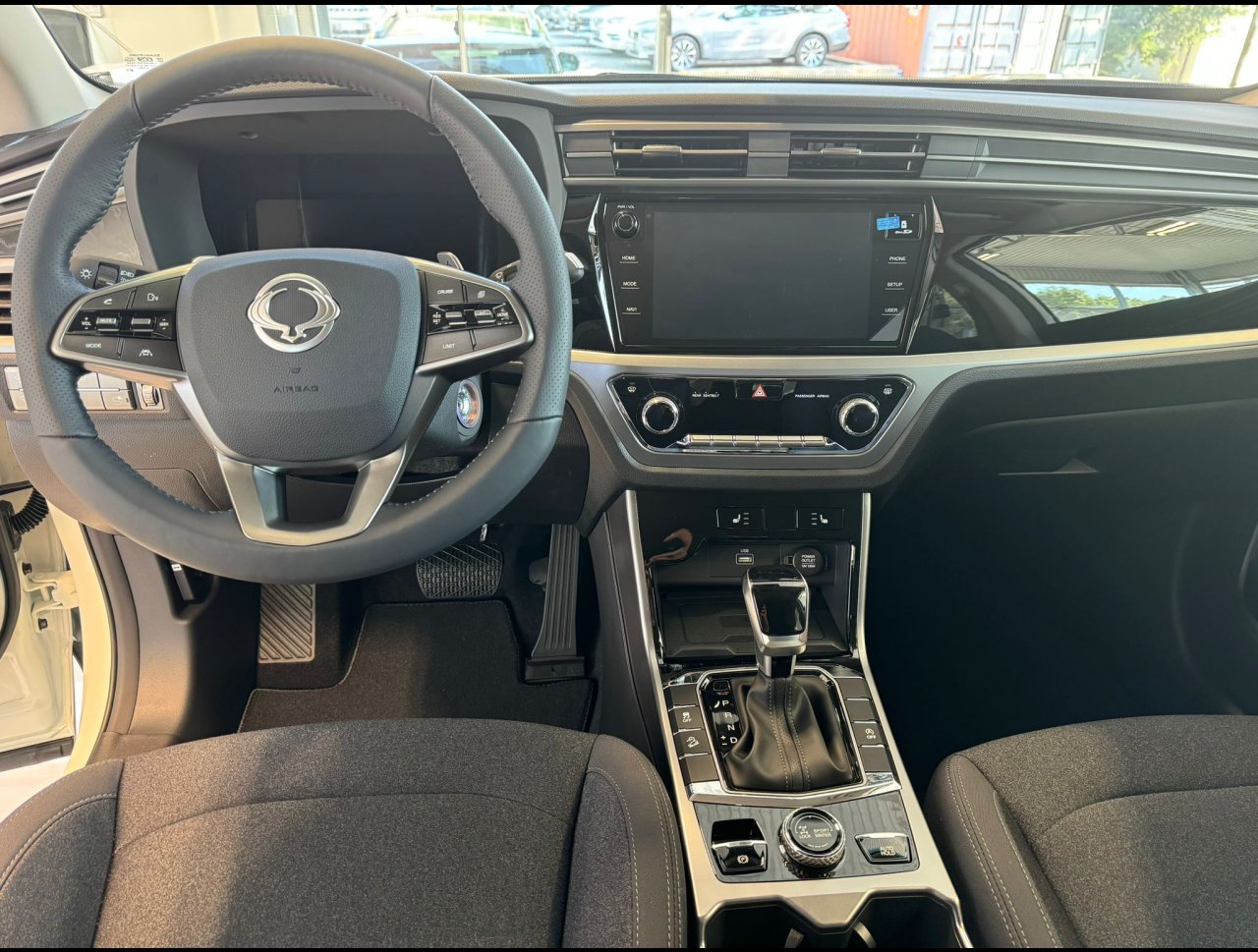 KGM Korando C313 MY25 STYLE+ SUV 1.5 e-XGi - 63786