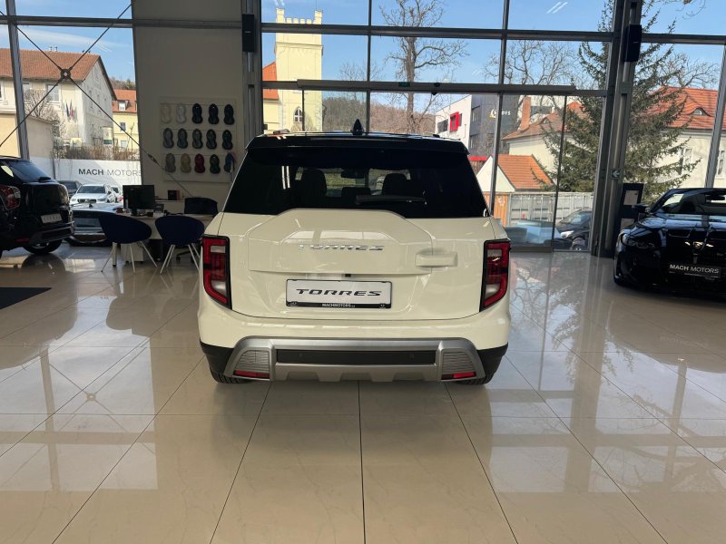 KGM Torres MY25 STYLE SUV 1.5 e-XGi 66103